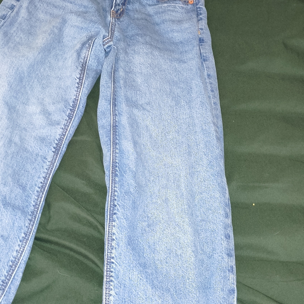 American Eagle Outfitters Light Wash Stovepipe Jeans